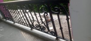 jasaroll.com pagar-balkon2-300x135 Jasa Pembuatan Pagar Balkon Besi Tempa Nako 19mm - Kuat, Klasik dan Elegan PRODUCT