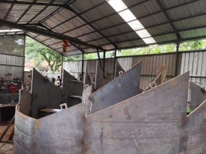 jasaroll.com WhatsApp-Image-2025-11-05-at-11.06.58-2-300x225 Jasa Pembuatan Tangga Spiral Plat 25mm Terbaik PRODUCT